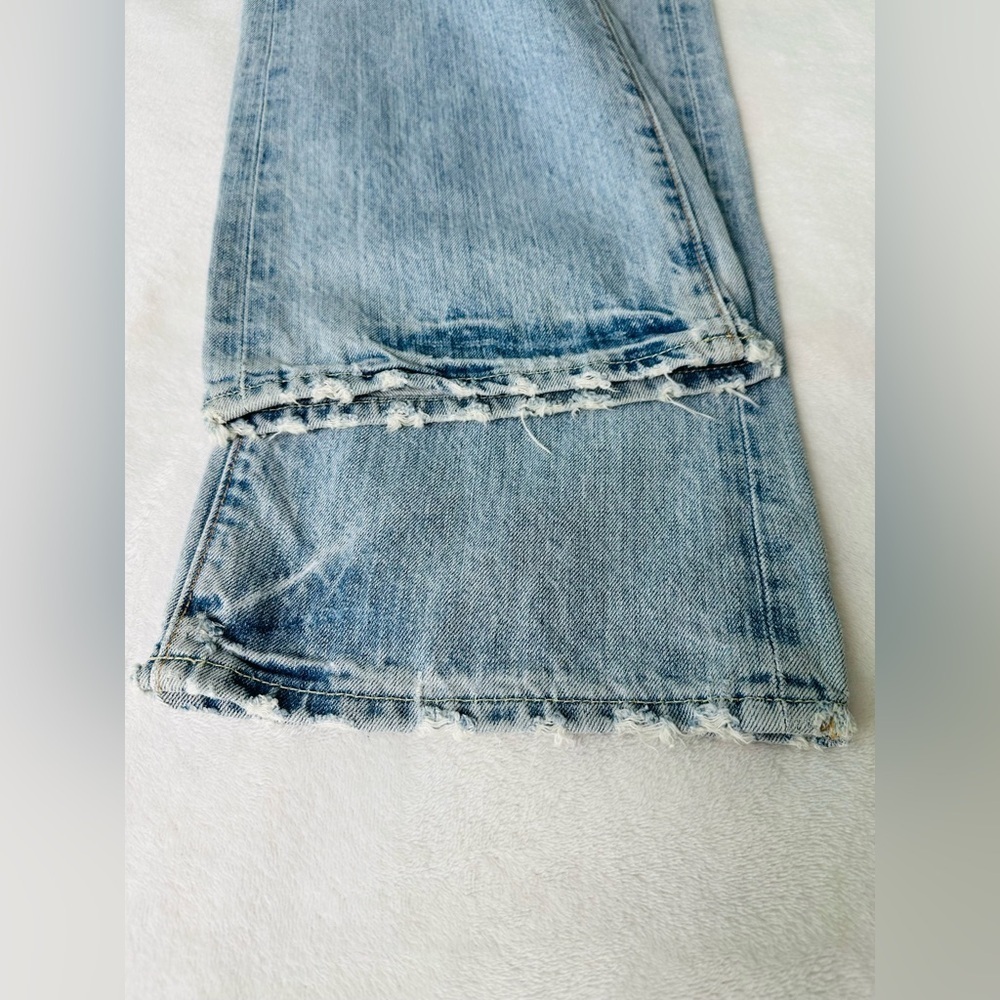 Abercrombie & Fitch Men's Light Wash Straight Cut Jeans Size 31”x 32” - Picture 9 of 11